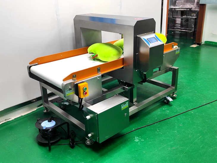金檢機毛絨玩具廠使用現場4.jpg